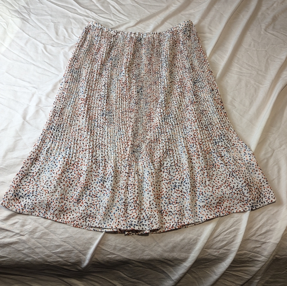 Banana Republic medium polka skirt